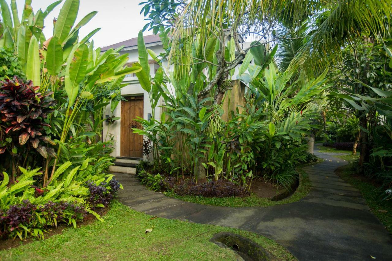 Anulekha Resort and Villa Pagetan Exteriör bild
