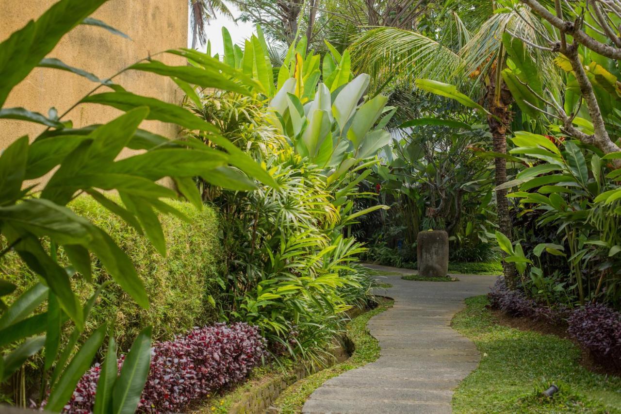 Anulekha Resort and Villa Pagetan Exteriör bild